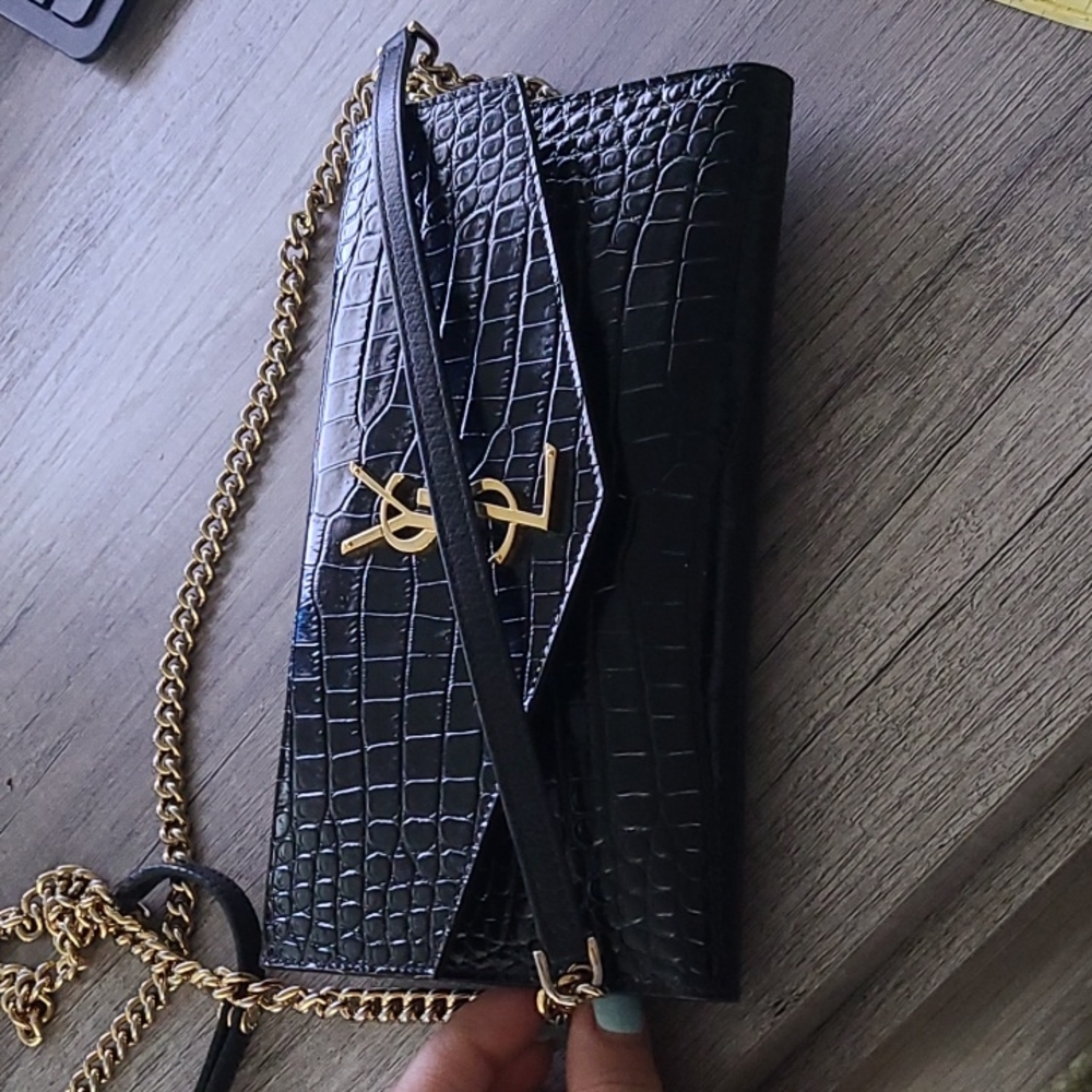 YSL wallet with added chains